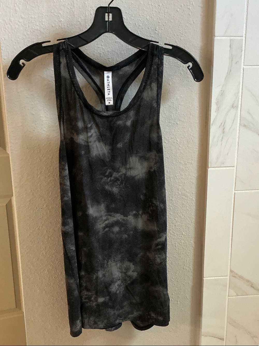 Athleta Black & Gray Tie-Dye Racerback Tank Top